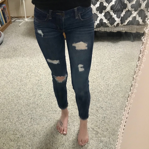 American Eagle Distressed Jeggings - Picture 4 of 5